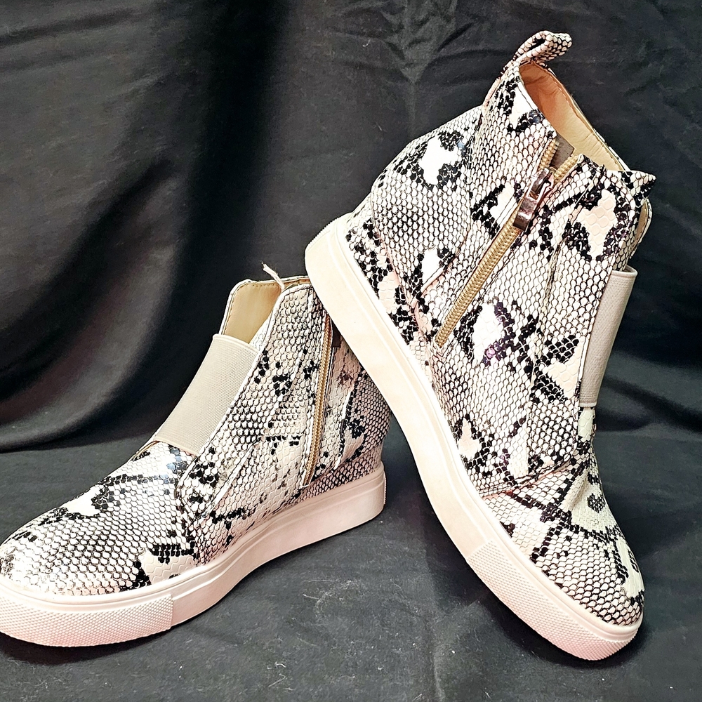 Black and White High-Top Snake Print Sneakers